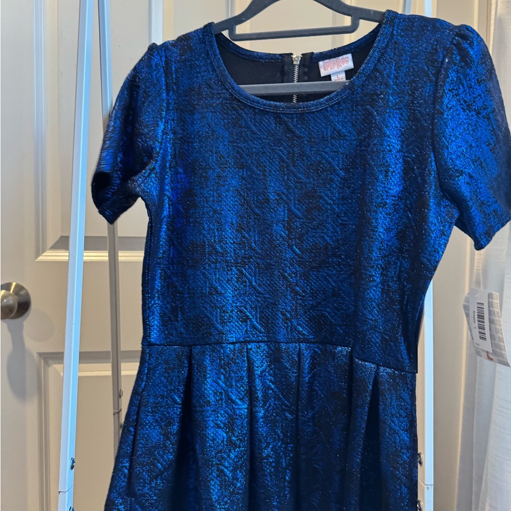 L Amelia elegant Lularoe black dress with shimmering cobalt blue pattern NWT